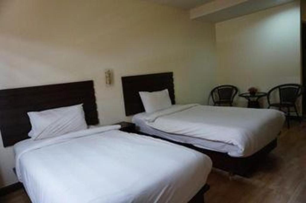 Ponburi Hotel Nan Extérieur photo