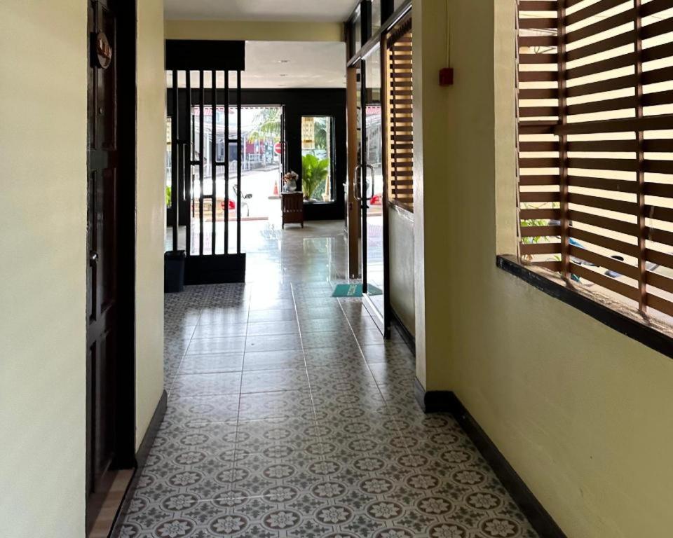 Ponburi Hotel Nan Extérieur photo