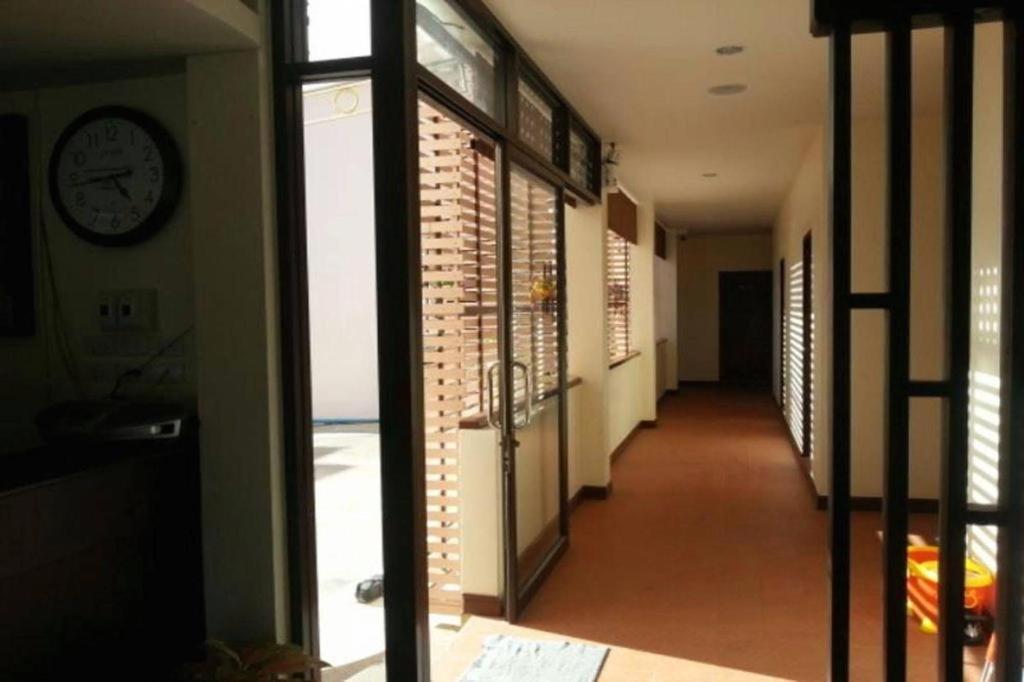 Ponburi Hotel Nan Extérieur photo