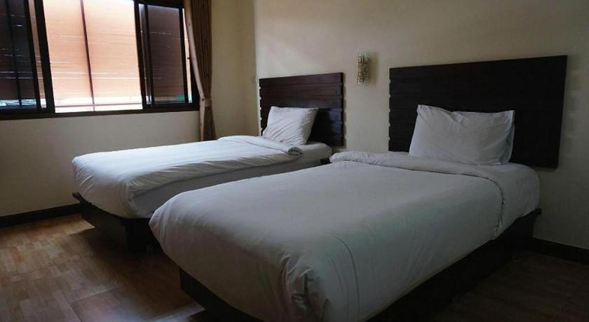 Ponburi Hotel Nan Extérieur photo