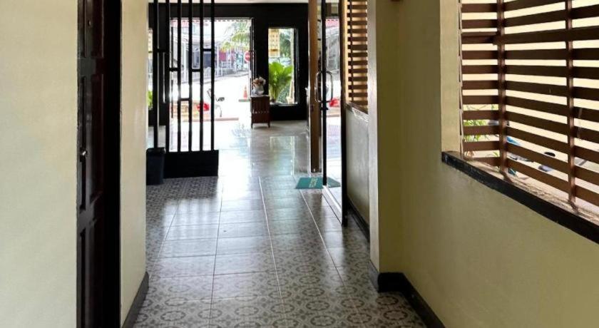 Ponburi Hotel Nan Extérieur photo