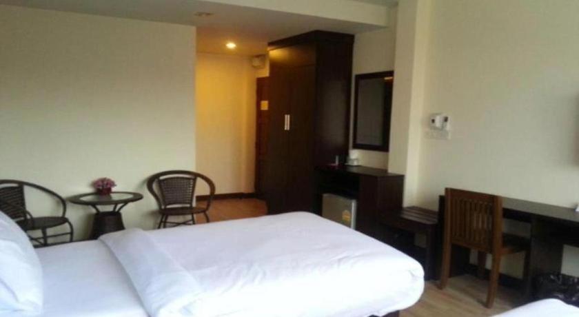 Ponburi Hotel Nan Extérieur photo